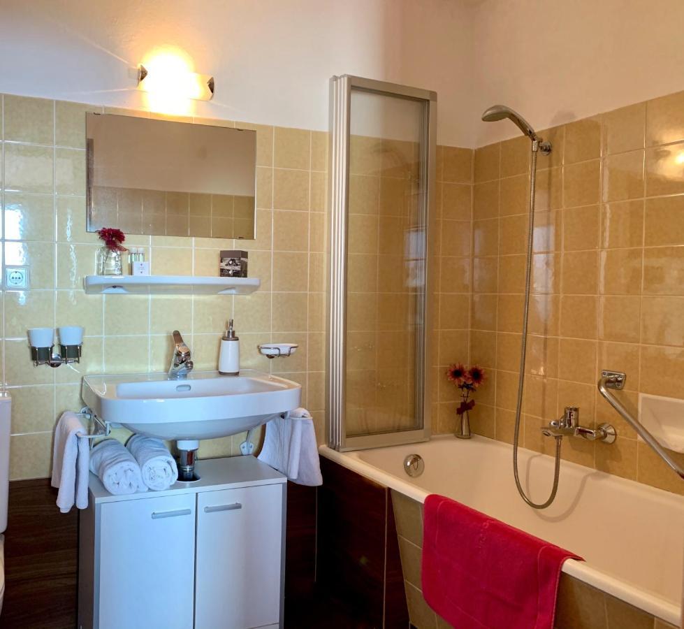 Haus Lukas Bed and Breakfast Seefeld in Tirol Exteriör bild